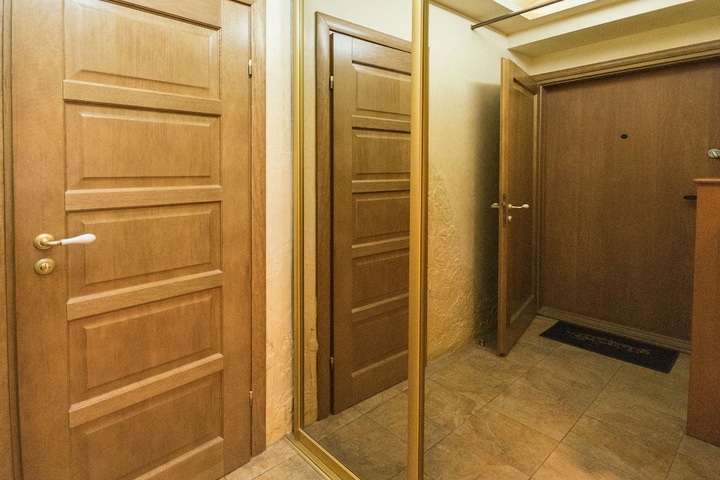 Room 17 of 214