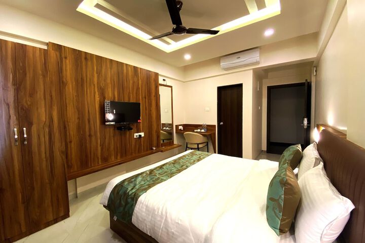Room 7 of 20