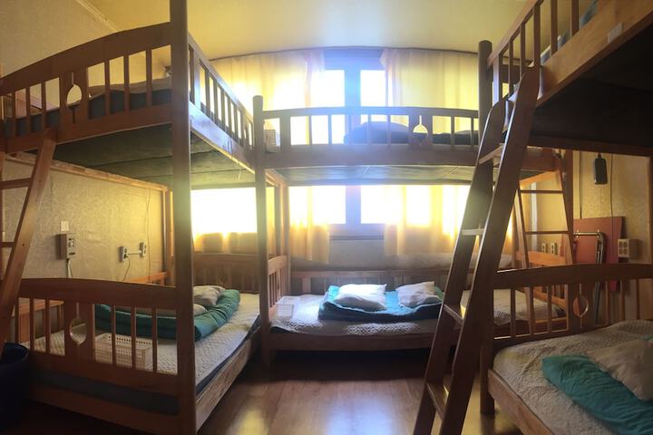 Room 13 of 45