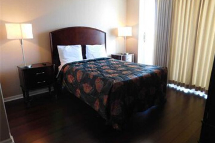 Room 10 of 25