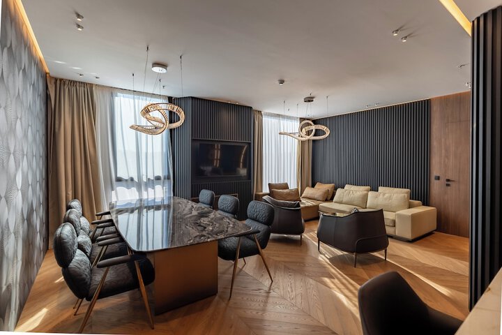 Room 17 of 31
