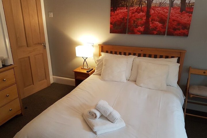 Room 5 of 92