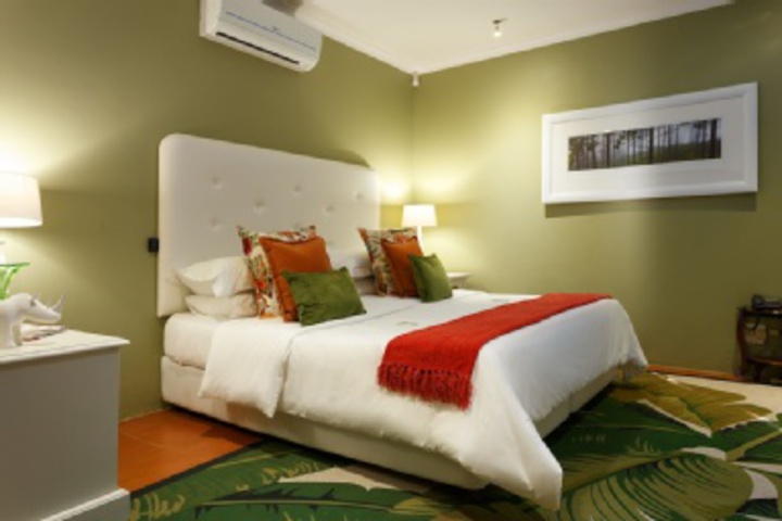 Room 383 of 432