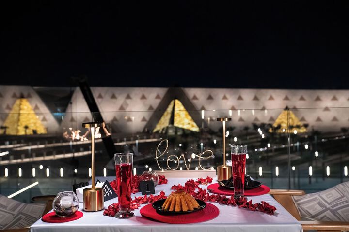 Dining 76 of 109