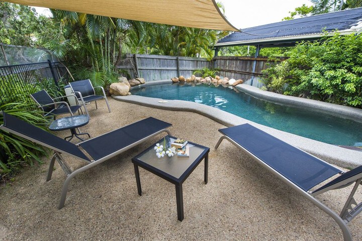 Pool 14 of 19