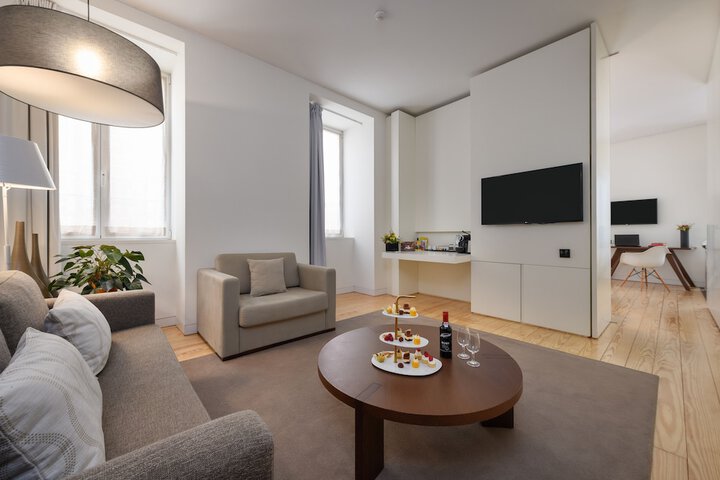 Room 45 of 153