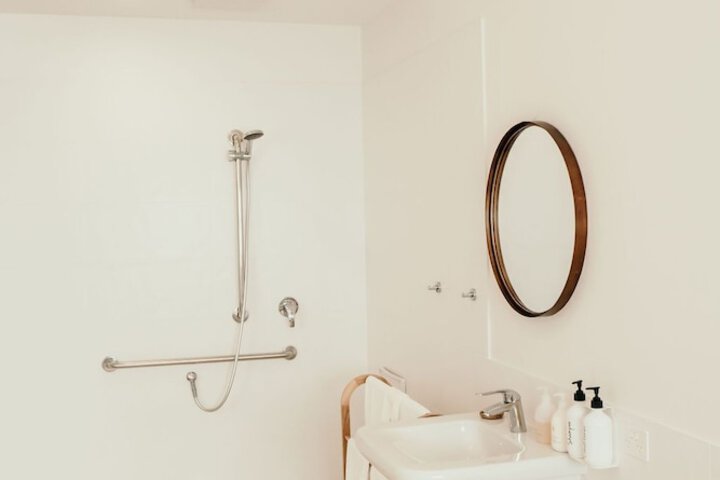 Room 34 of 46
