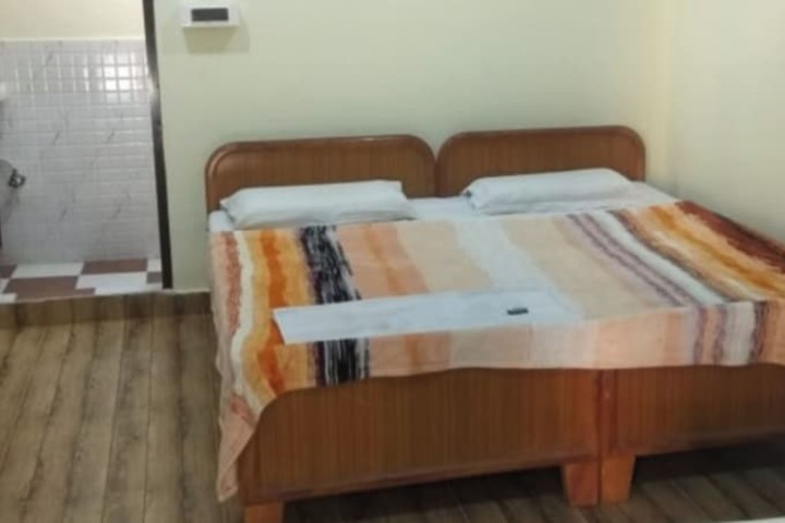 Room 5 of 19