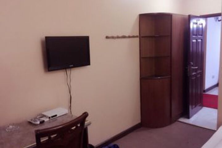 Room 26 of 30