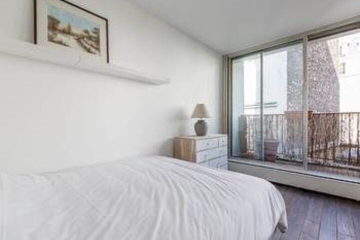 Room 54 of 170