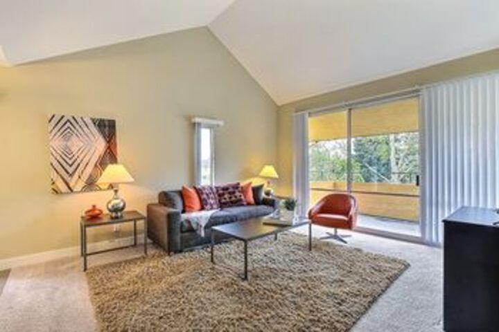Room 14 of 24