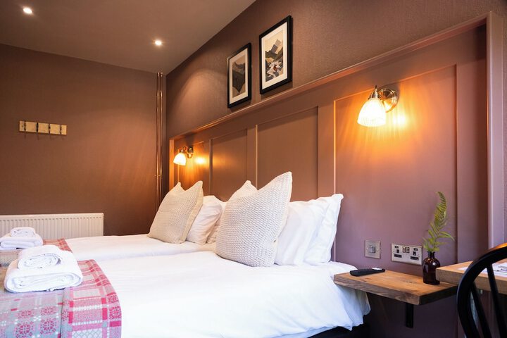 Room 48 of 70