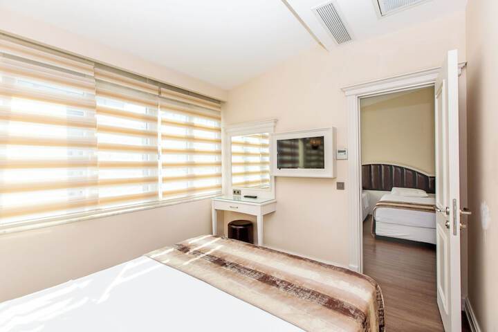 Room 48 of 97