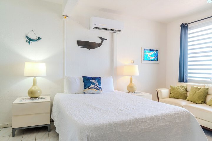 Room 9 of 48