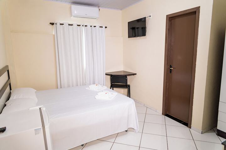 Room 8 of 48