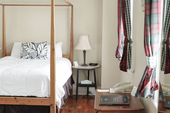 Room 7 of 56