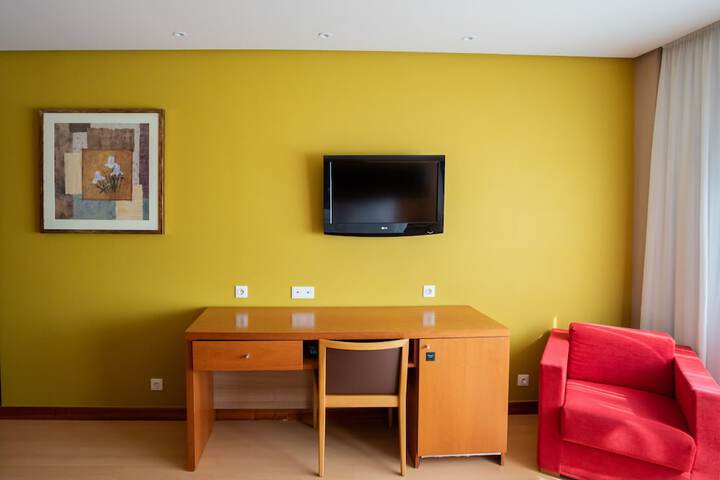 Room 14 of 40