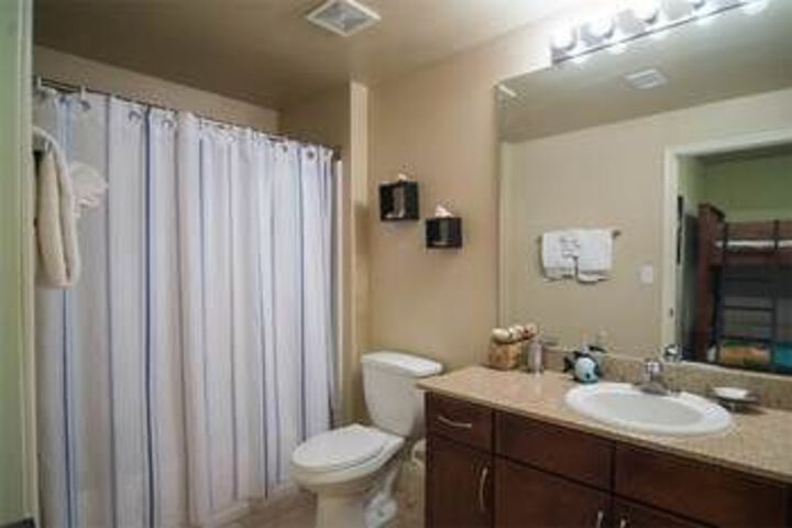Room 12 of 130