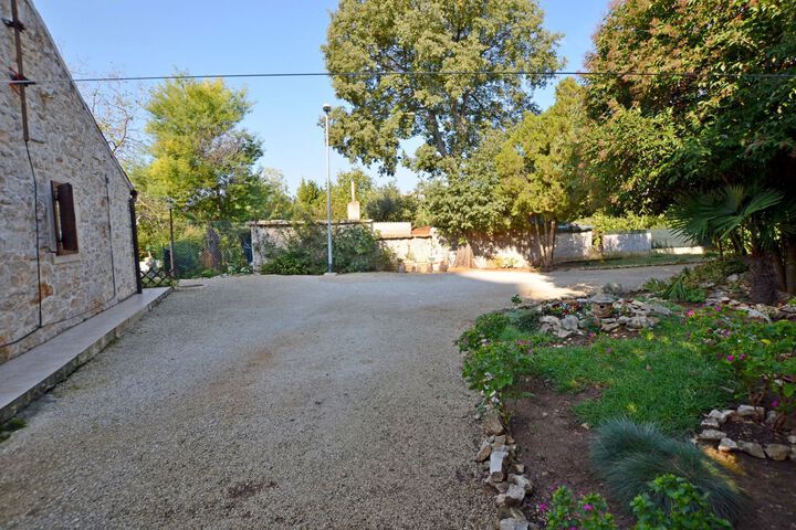 Property Grounds 23 of 42