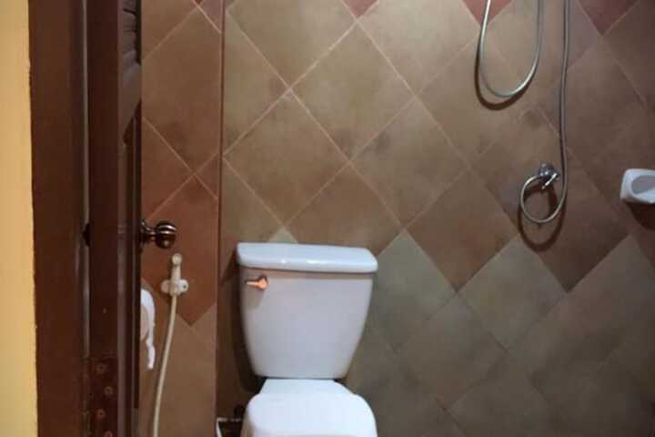 Room 12 of 14