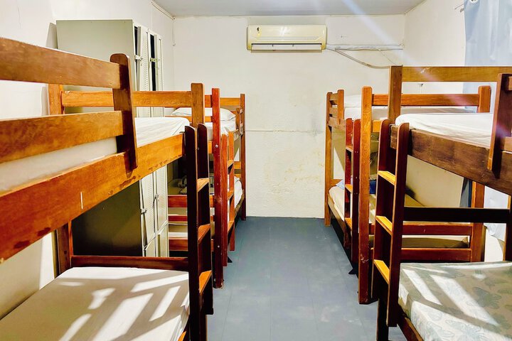 Room 13 of 22