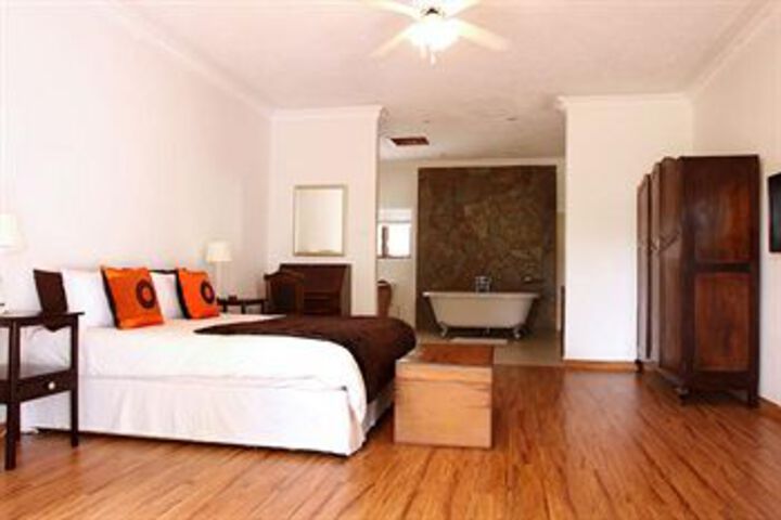 Room 4 of 20