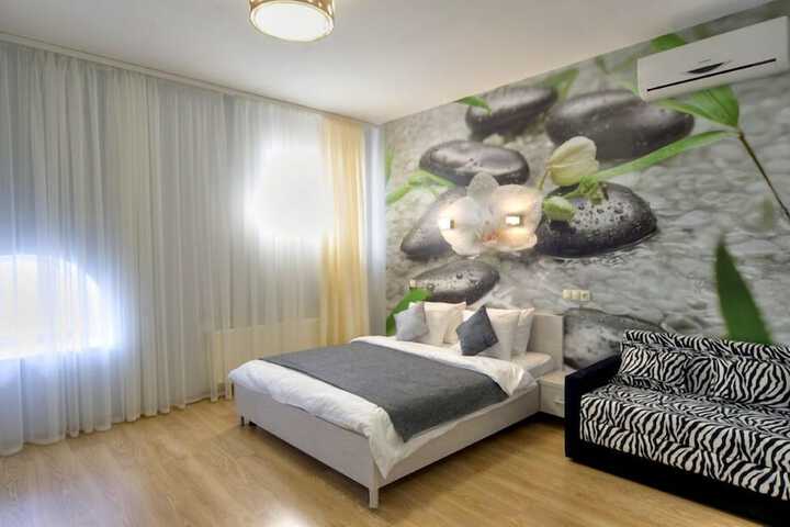 Room 9 of 37