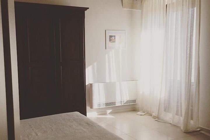 Room 28 of 30