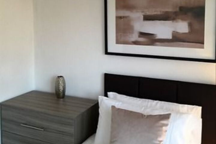 Room 7 of 17