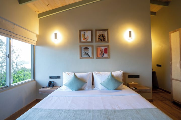 Room 74 of 222
