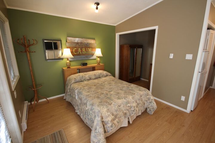 Room 12 of 24