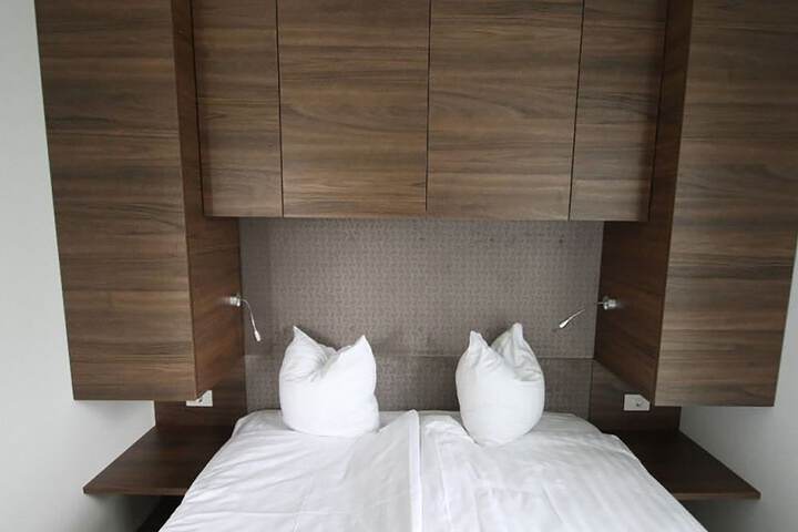Room 3 of 39