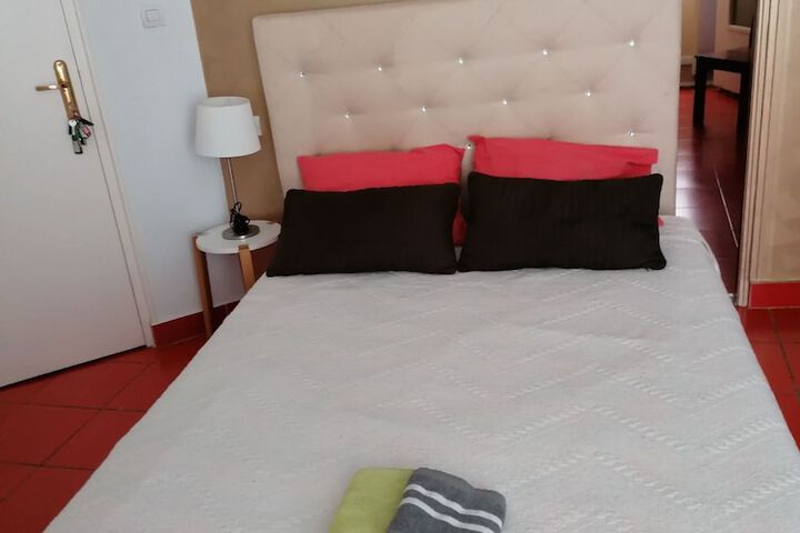 Room 14 of 62