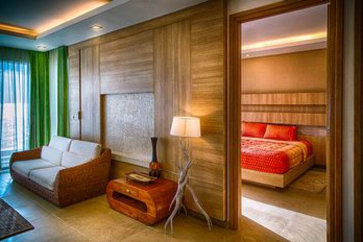 Room 70 of 103
