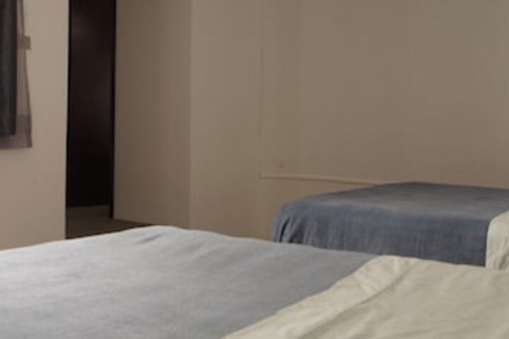 Room 3 of 50