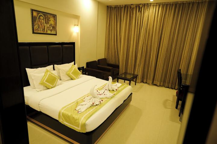 Room 43 of 84