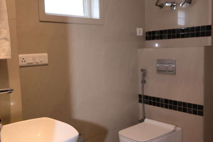 Room 10 of 31