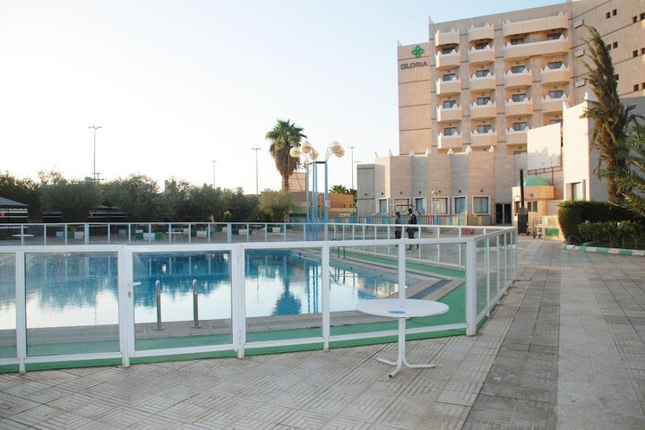 Pool 34 of 63