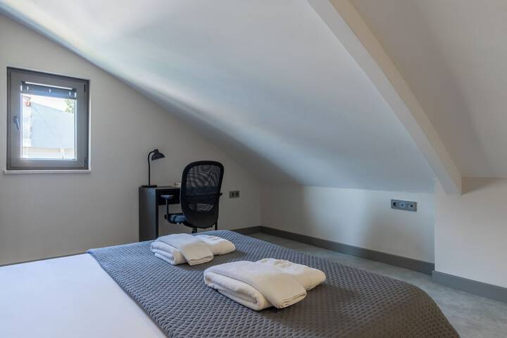 Room 64 of 150