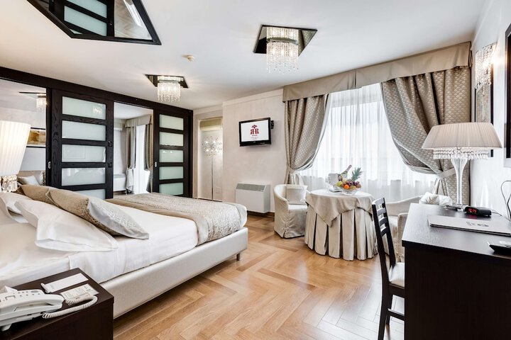 Room 32 of 69
