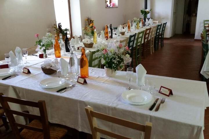 Dining 36 of 61