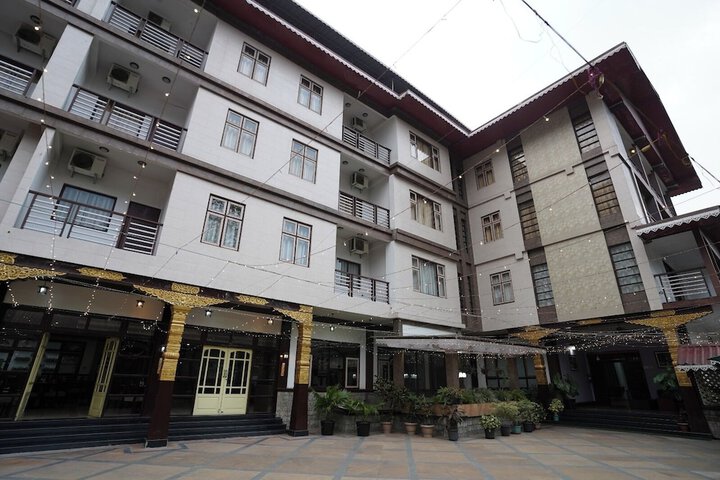 Terrace Valley Hotel