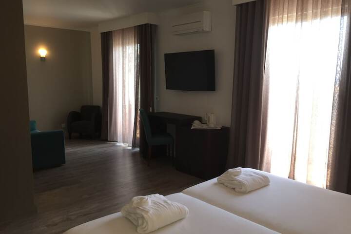 Room 10 of 51