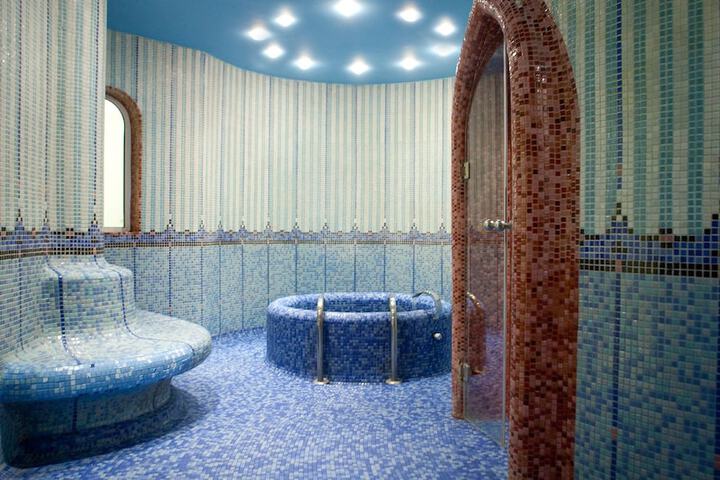 Steam room