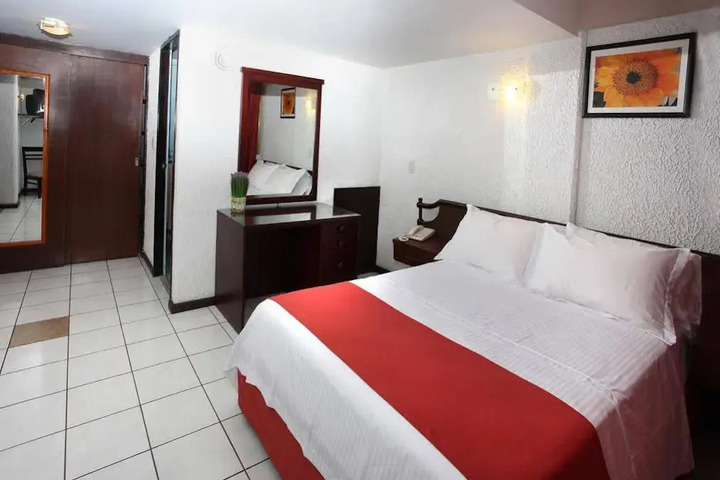 ROBERT PRINCE HOTEL