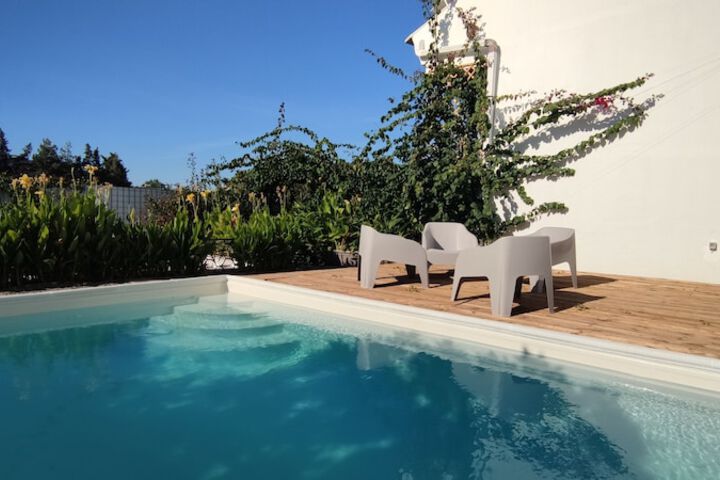 Pool 62 of 127