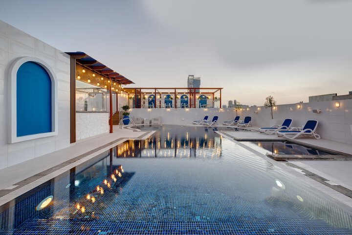 Pool 56 of 79