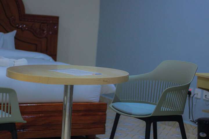 Room 16 of 112