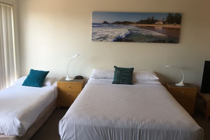 Room 4 of 30