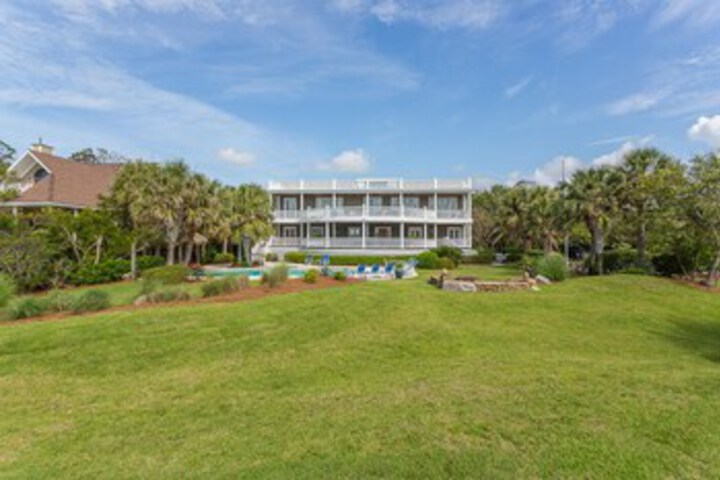 Property Grounds 70 of 77